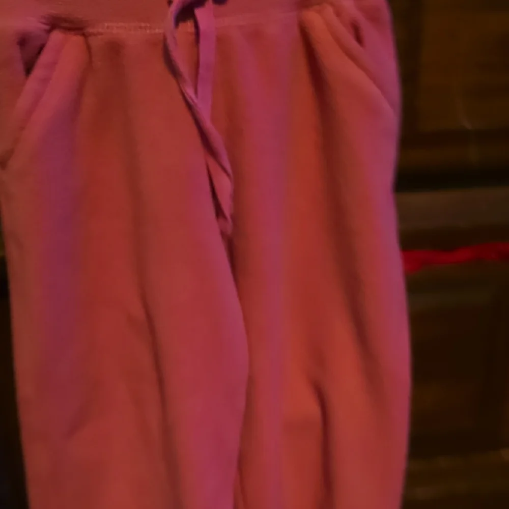 !!.           Girls 3T Pink Joggers - Picture 3 of 3